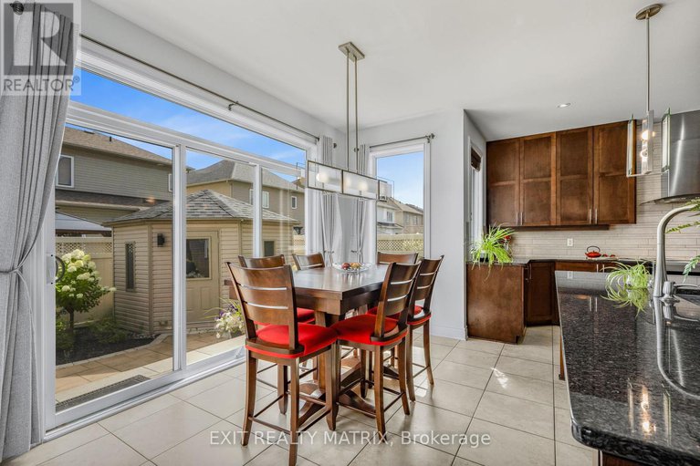 28788160/352-oakcrest-way/avalon-east/ottawa/ontario/K4A0S5_14