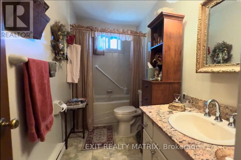 29643088/1202-french-settlement-road/north-grenville-twp-kemptville-east/north-grenville/ontario/K0G1J0_7