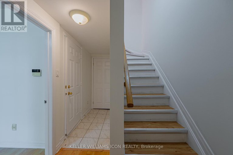 28382446/1309-meadowlands-drive-e/city-viewskylinefisher-heightsparkwood-hills/ottawa/ontario/K2E7B3_31
