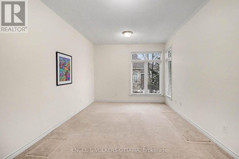 29553229/257-bulrush-crescent/blossom-parkkemp-parkfindlay-creek/ottawa/ontario/K1T0E5_19