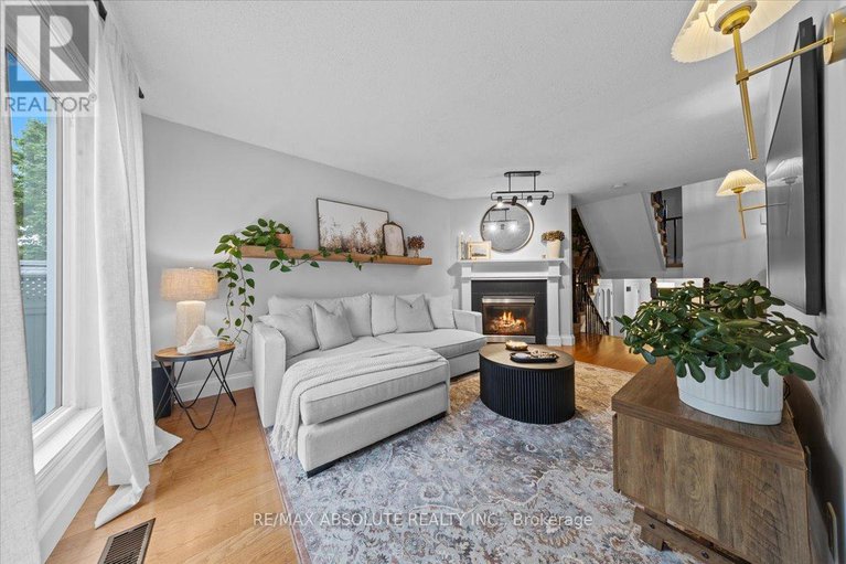 28361961/21-cedarock-drive/bridlewood/ottawa/ontario/K2M2H6_15
