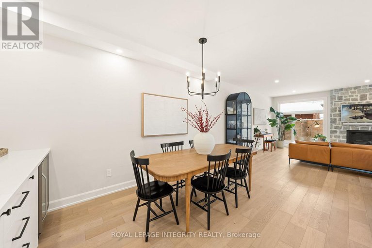 29407569/276-clare-street/westborohampton-park/ottawa/ontario/K1Z7E3_8