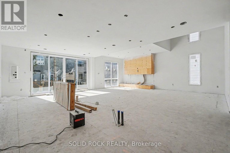 29669967/830-alpine-avenue/queensway-terrace-north/ottawa/ontario/K2B5R6_7