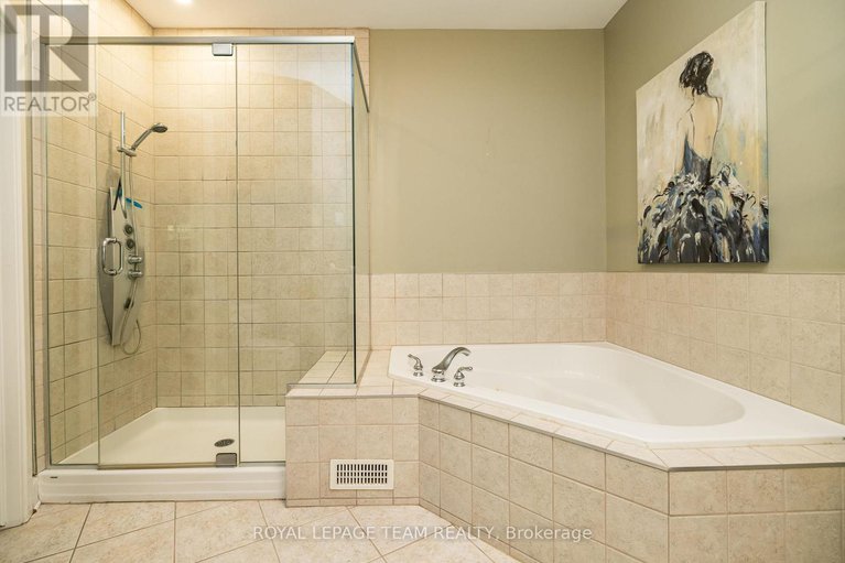 28462571/19-turtle-point-private/morgans-grantsouth-march/ottawa/ontario/K2K3P1_19
