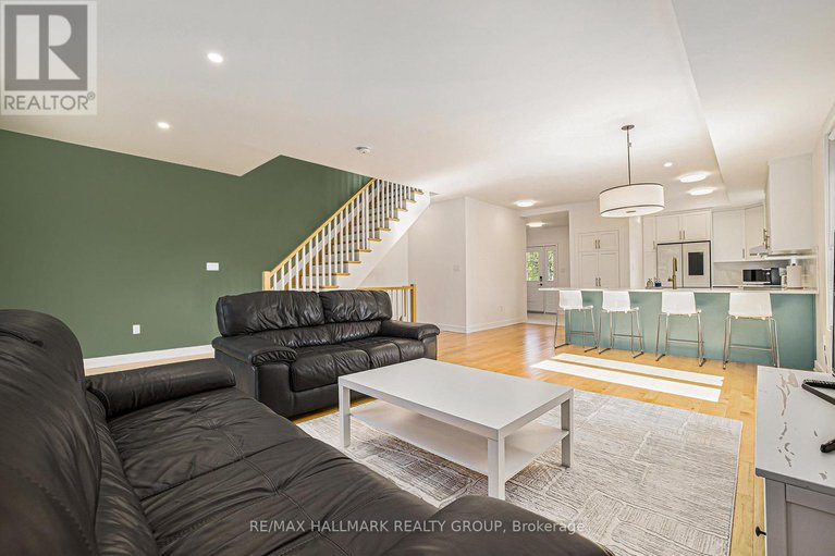 28881418/156-country-meadow-drive/huntley-ward-north-west/ottawa/ontario/K0A1L0_14