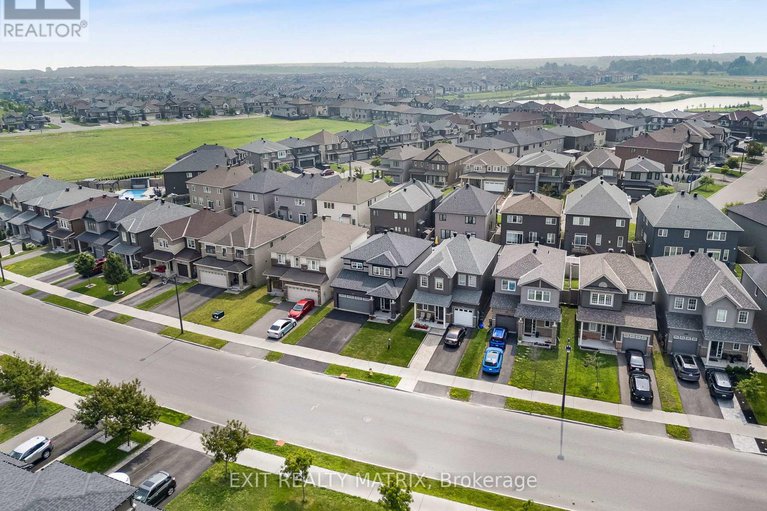 28616703/682-decoeur-drive/avalon-west/ottawa/ontario/K4A1H1_33