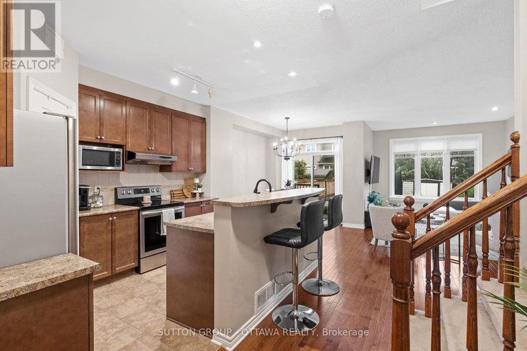 28401647/324-horseshoe-crescent-e/stittsville-north/ottawa/ontario/K2S0B6_6