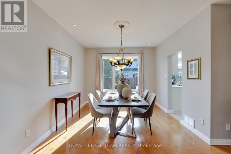 28886612/36-keighley-circle/morgans-grantsouth-march/ottawa/ontario/K2K3H8_13
