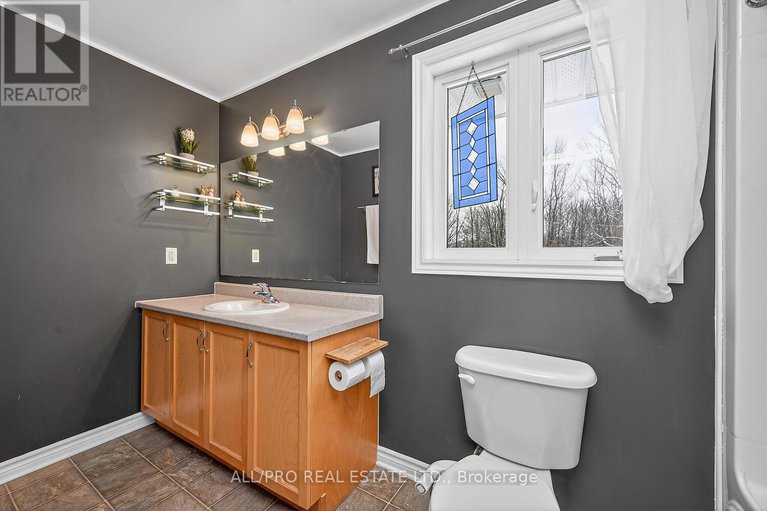 29232392/1264-lori-elizabeth-street/north-dundas-mountain-twp/north-dundas/ontario/K0C2K0_14