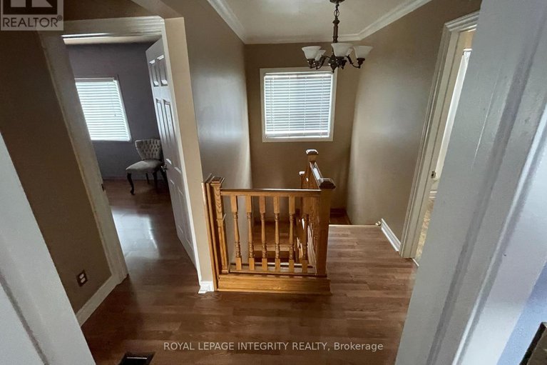28908367/469-guy-street/castle-heights/ottawa/ontario/K1K1C1_12