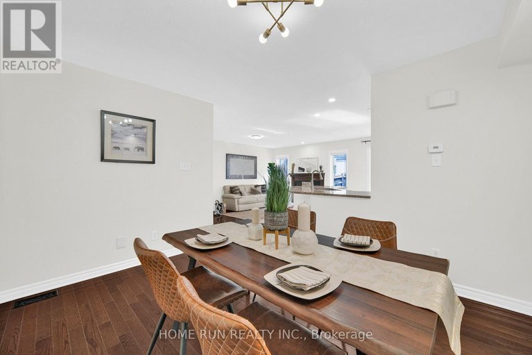 29593608/284-par-la-ville-circle/stittsville-north/ottawa/ontario/K2S0M4_7