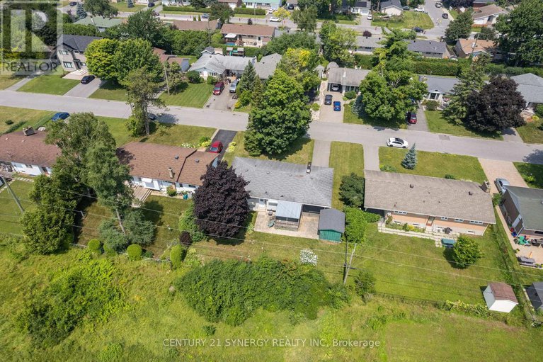 28631237/20-parkside-crescent/meadowlandscrestview/ottawa/ontario/K2G3B5_44