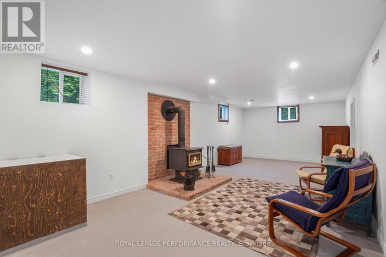 28854771/751-pattee-road/champlain-twp/champlain/ontario/K6A2R2_19