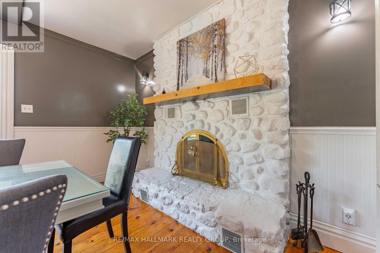 28470245/2914-pattee-road-e/east-hawkesbury-twp/east-hawkesbury/ontario/K6A2R2_16