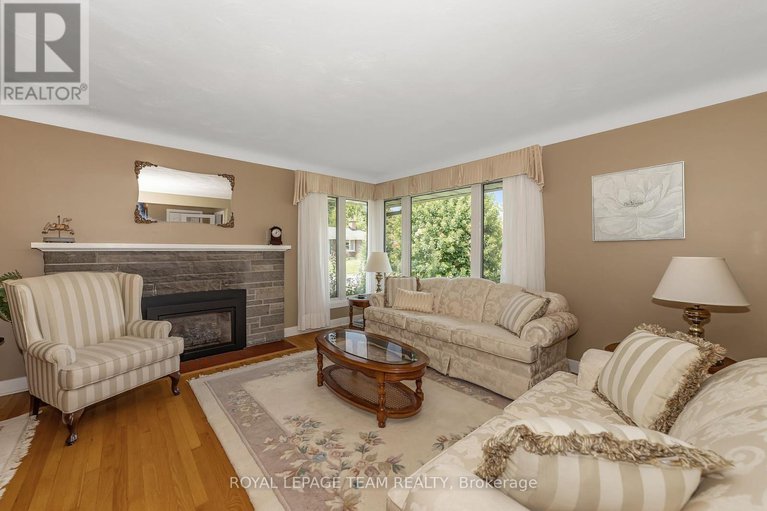 28624238/1830-kerr-avenue/mckellar-heights/ottawa/ontario/K2A1J3_8