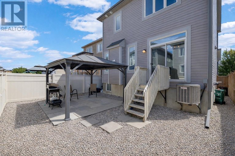 29643093/229-meadowbreeze-drive/emerald-meadowstrailwest/ottawa/ontario/K2M3A6_44