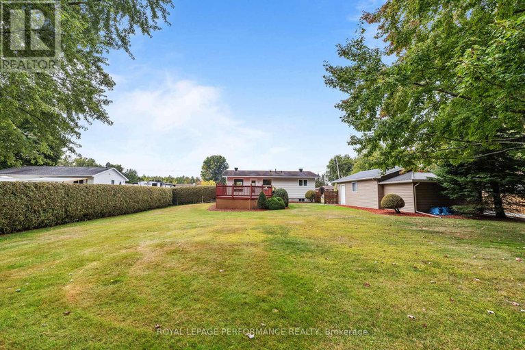 28901447/122-maple-grove-street/russell-twp/russell/ontario/K0A1W0_40