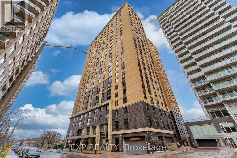 28905397/2308-105-champagne-avenue-s/west-centre-town/ottawa/ontario/K1S4P3_1