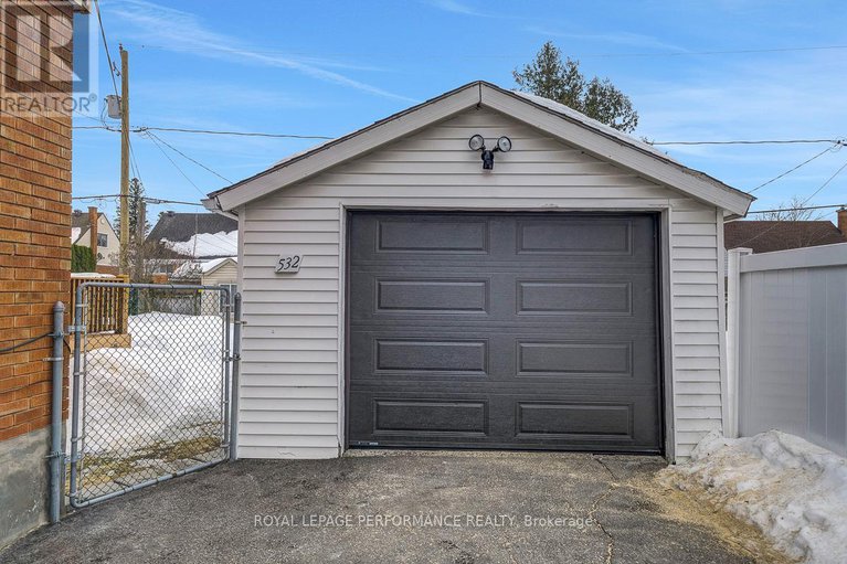 29432301/532-alesther-street/overbrookcastle-heights/ottawa/ontario/K1K1J3_43