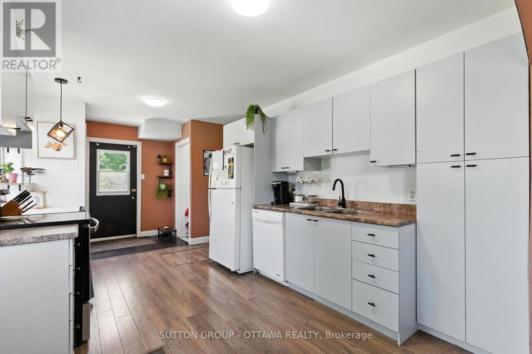 28553465/683-county-rd-18-road/east-hawkesbury-twp/hawkesbury/ontario/K0B1M0_12