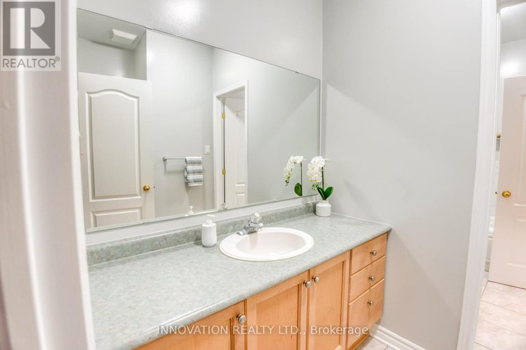 28846477/13-eileen-crescent/stittsville-central/ottawa/ontario/K2S1M3_23