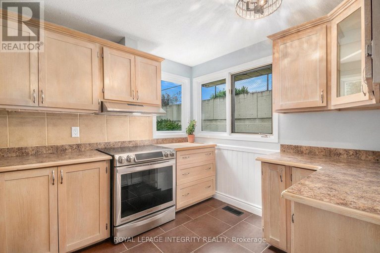 28906106/913j-elmsmere-road/beacon-hill-south/ottawa/ontario/K1J8G4_8