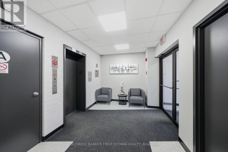 29622144/402-222-guigues-avenue/lower-townbyward-market/ottawa/ontario/K1N5J2_4