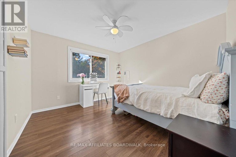 29053070/42-haywood-crescent/katimavik/ottawa/ontario/K2L2J2_30