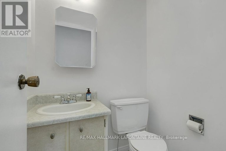 29638874/46-890-cahill-drive-w/hunt-club/ottawa/ontario/K1V9A4_15