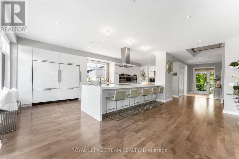 28689436/250-sunnyridge-crescent/emerald-meadowstrailwest/ottawa/ontario/K2M0H3_13
