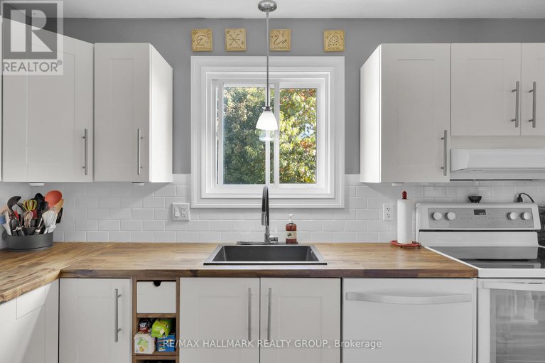 28960953/34-menard-street/embrun/russell/ontario/K0A1W0_11