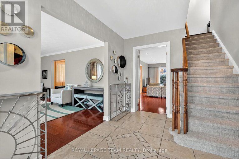 29138985/1768-featherston-drive/urbandale-acres/ottawa/ontario/K1H8J8_4