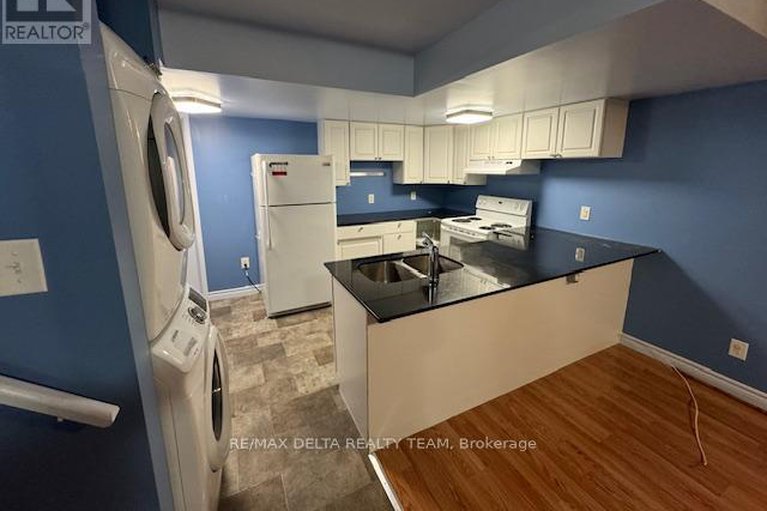 27949166/498-moodie-drive/westcliffe-estates/ottawa/ontario/K2H8A7_23