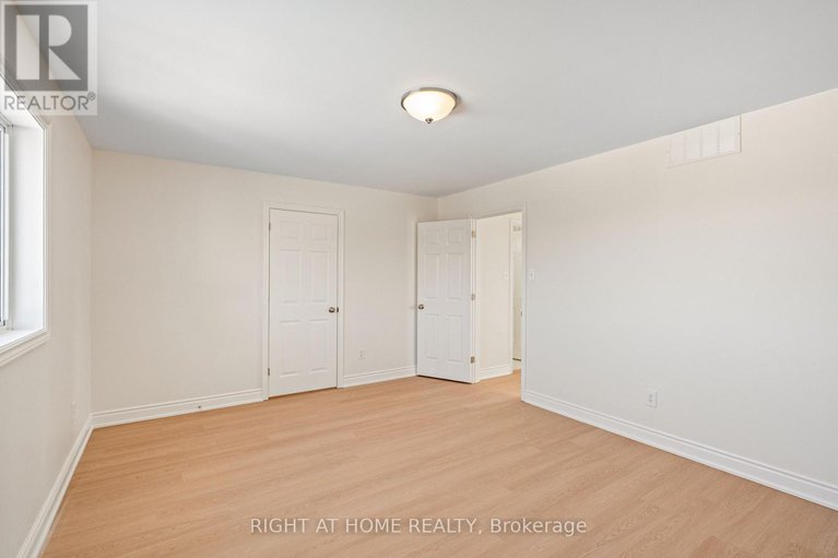 29378153/254-maude-street/almonte/mississippi-mills/ontario/K0A1A0_21