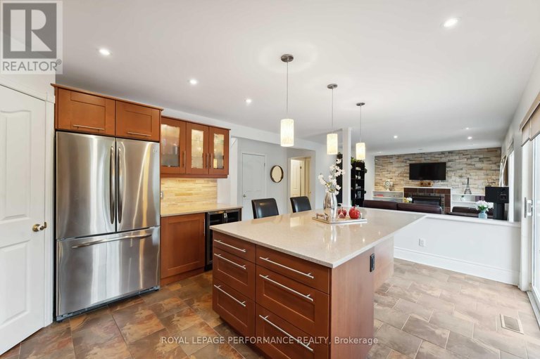 28191048/1060-charest-way/avalon-east/ottawa/ontario/K4A4B1_15