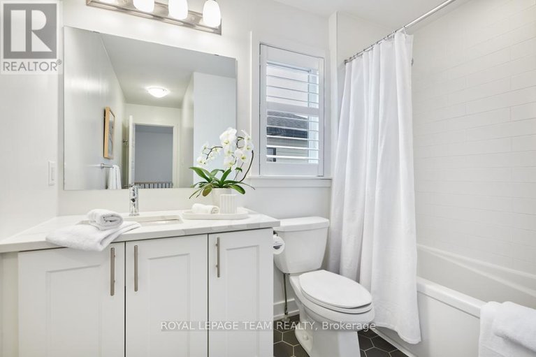 29675449/516-bobolink-ridge/stittsville-south/ottawa/ontario/K2S2N5_24