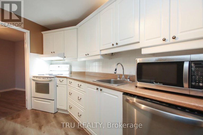 28797353/1604-1081-ambleside-drive/woodroffe/ottawa/ontario/K2B8C8_20