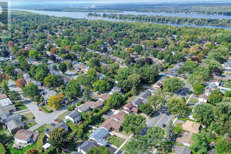 28910638/2421-ogilvie-road/beacon-hill-north/ottawa/ontario/K1J7N3_2