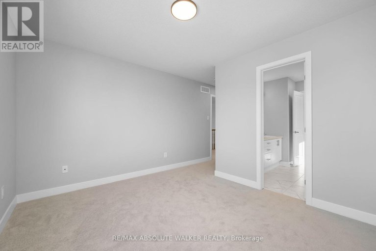 28939980/584-paakanaak-avenue/blossom-parkkemp-parkfindlay-creek/ottawa/ontario/K1X0J6_24