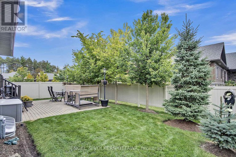 28712729/103-magnolia-way-e/north-grenville-twp-kemptville-south/north-grenville/ontario/K0G1J0_29