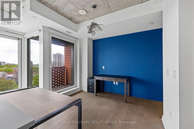 29641679/607-135-barrette-street/vanier/ottawa/ontario/K1L7Z9_12