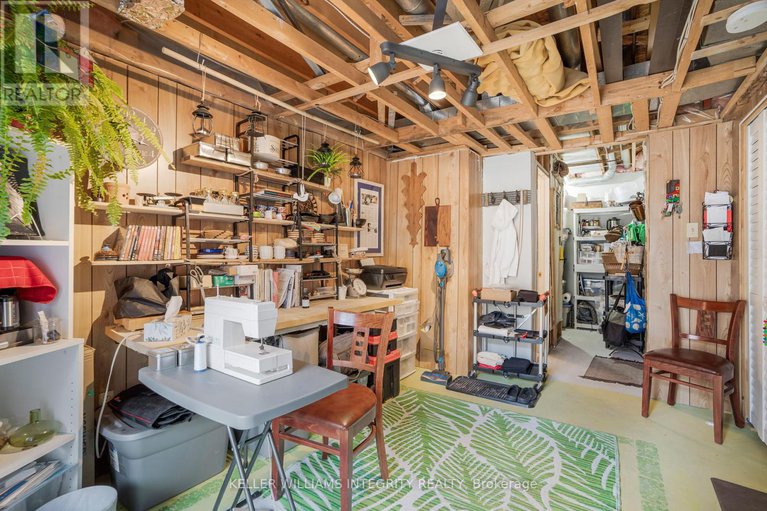 28271638/1471-bryson-lane/sawmill-creektimbermill/ottawa/ontario/K1T2T7_23