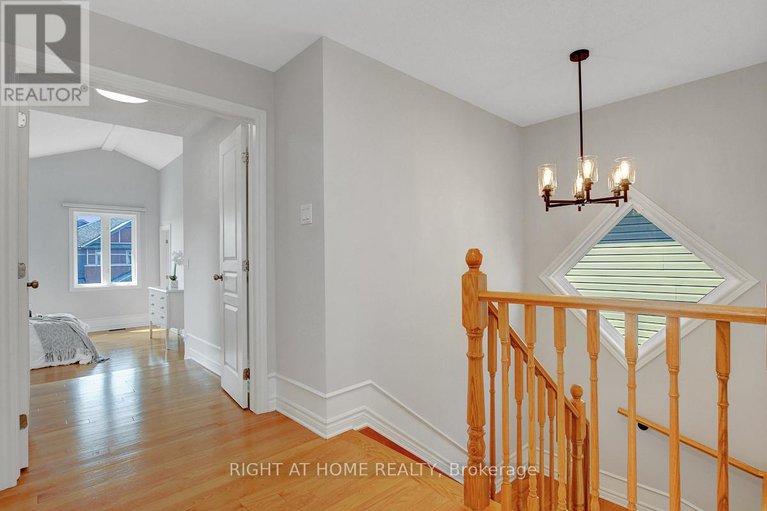 28703560/510-summerhill-street/riverside-southgloucester-glen/ottawa/ontario/K4M0B4_23