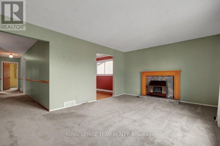 29024962/72-craig-henry-drive/craig-henrywoodvale/ottawa/ontario/K2G3Z6_4