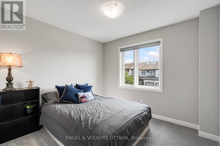 29052696/220-geyser-place/hearts-desire/ottawa/ontario/K2J6P1_31