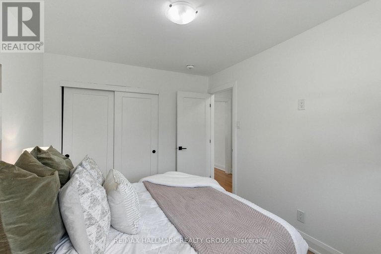 29144029/756-cummings-avenue/castle-heightsrideau-high/ottawa/ontario/K1K2L1_14