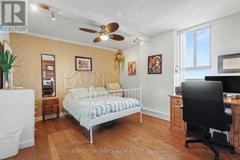 29281419/1402-505-st-laurent-boulevard/viscount-alexander-park/ottawa/ontario/K1K3X4_10