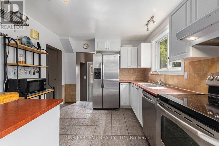 28782240/2563-egan-road/mooneys-bayriverside-park/ottawa/ontario/K1V8M9_12