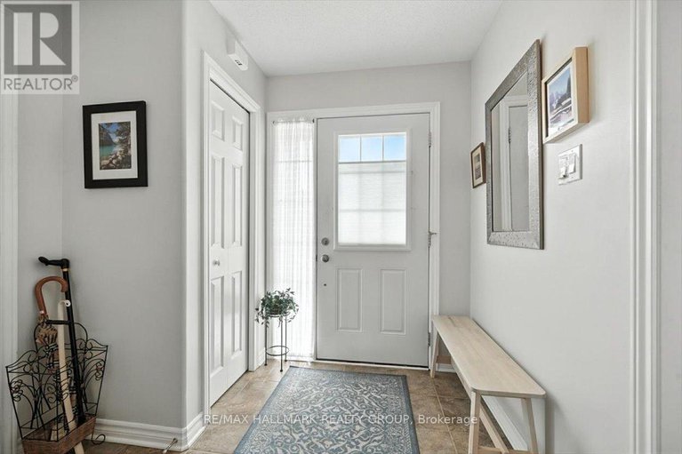 28781614/40-lee-avenue/smiths-falls/smiths-falls/ontario/K7A0A2_2