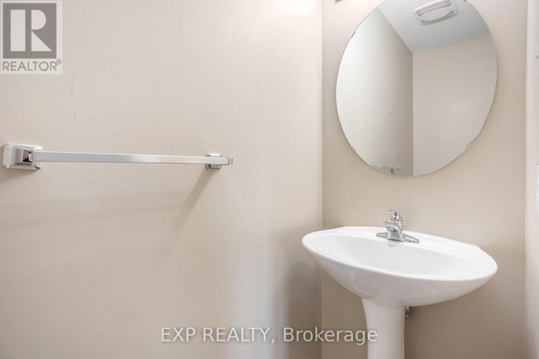 28456639/5-90-briargate-private/springridgeeast-village/ottawa/ontario/K4A0C4_18